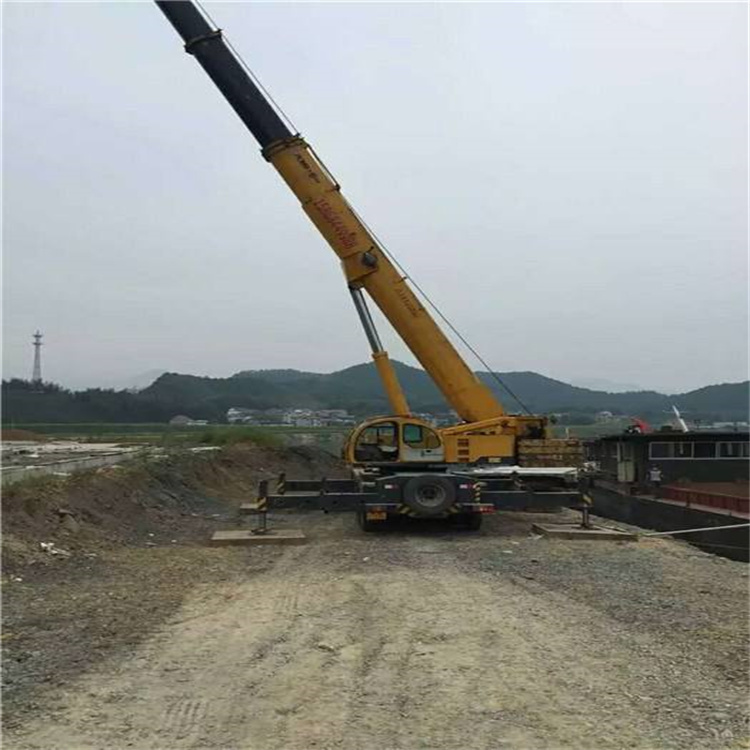 张店重型吊车租赁费用